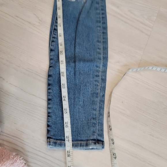 FRAME Le High Distressed Skinny Jeans 24 - Picture 11 of 16